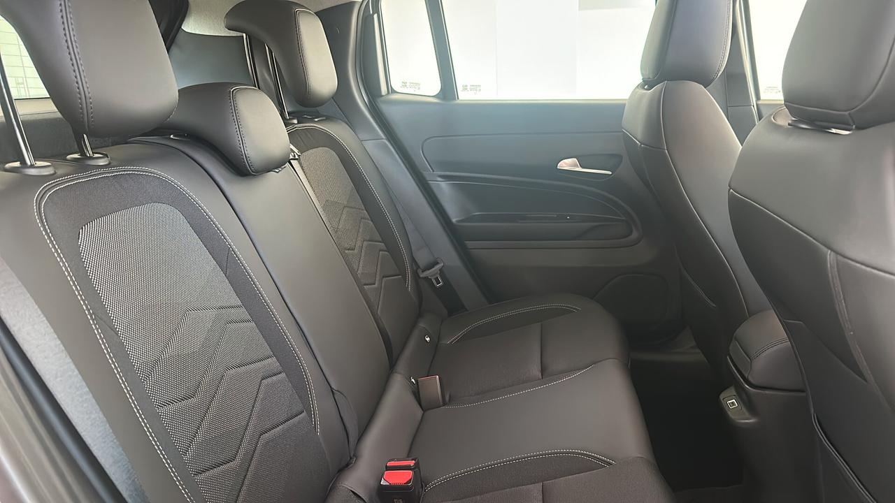 Jeep Avenger 1.2 Turbo 110 CV MHEV Tech & Sky Km 0