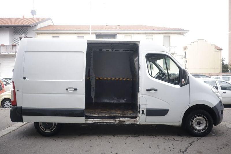 Renault Master Renault Master T33 2.3 dCi/135 PC-TM Furgone Twin Turbo S&S E5 IVA