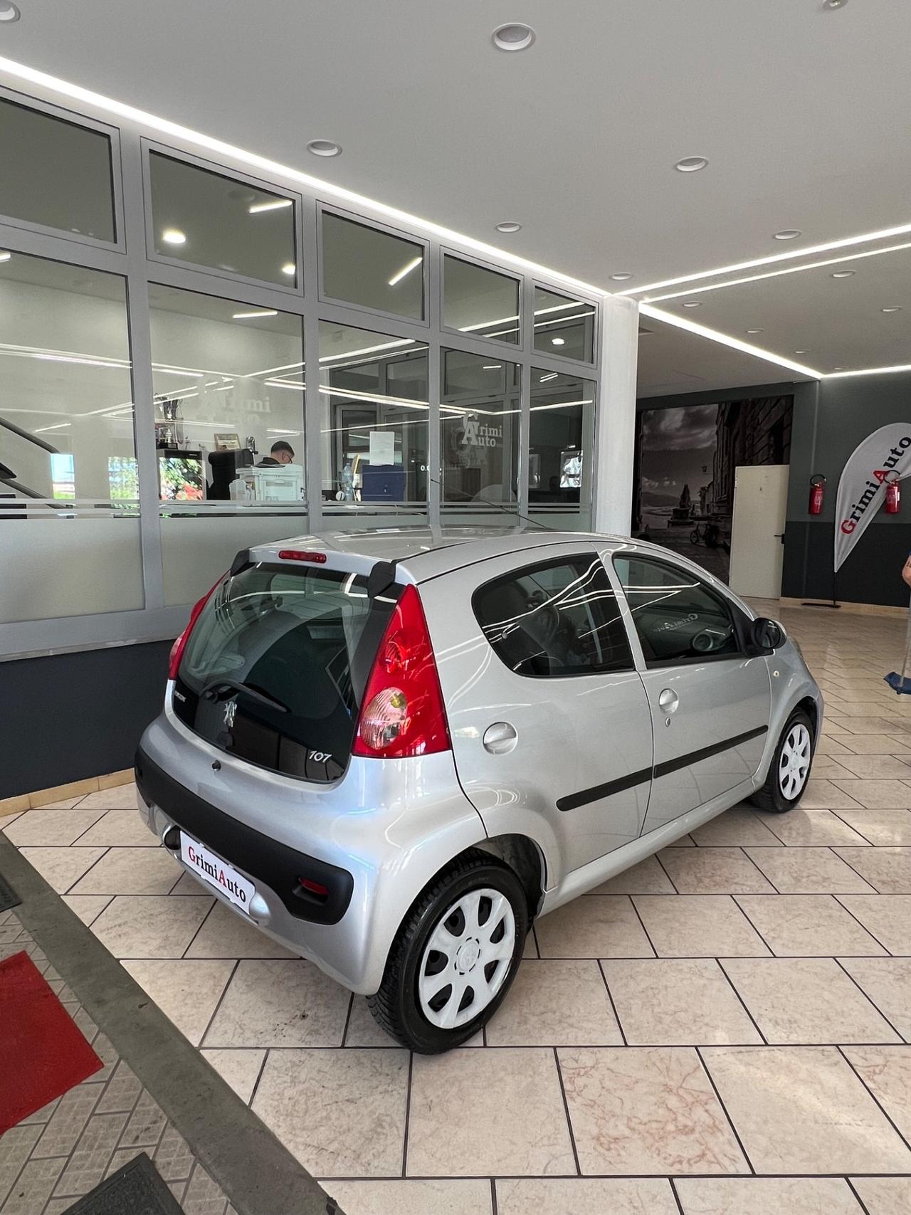 Peugeot 107 1.0 68CV 5p. Sweet Years 2Tronic