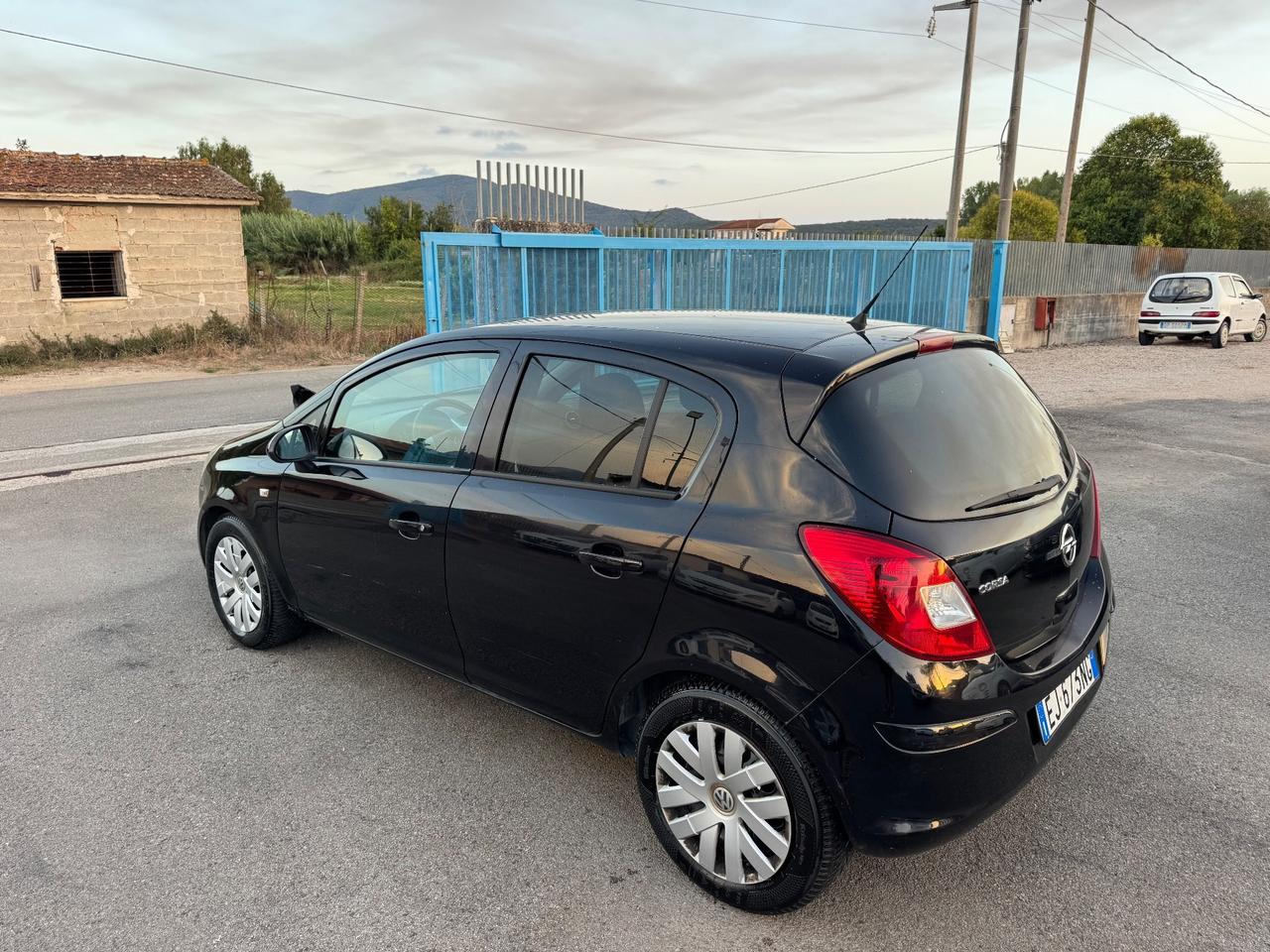 Opel Corsa 1.0 12V 5 porte Elective