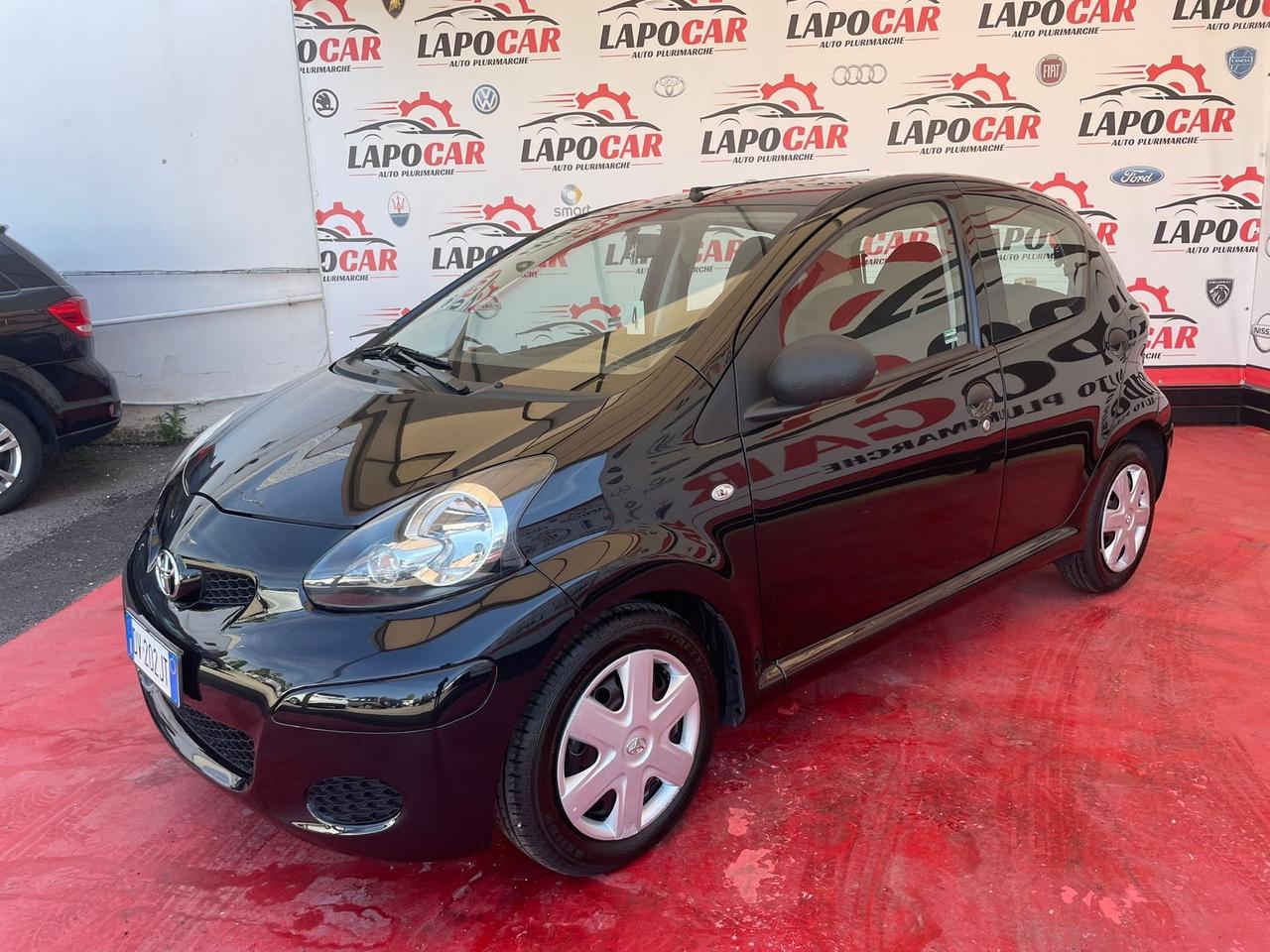 Toyota Aygo 1.0 12V VVT-i 5 porte Sol