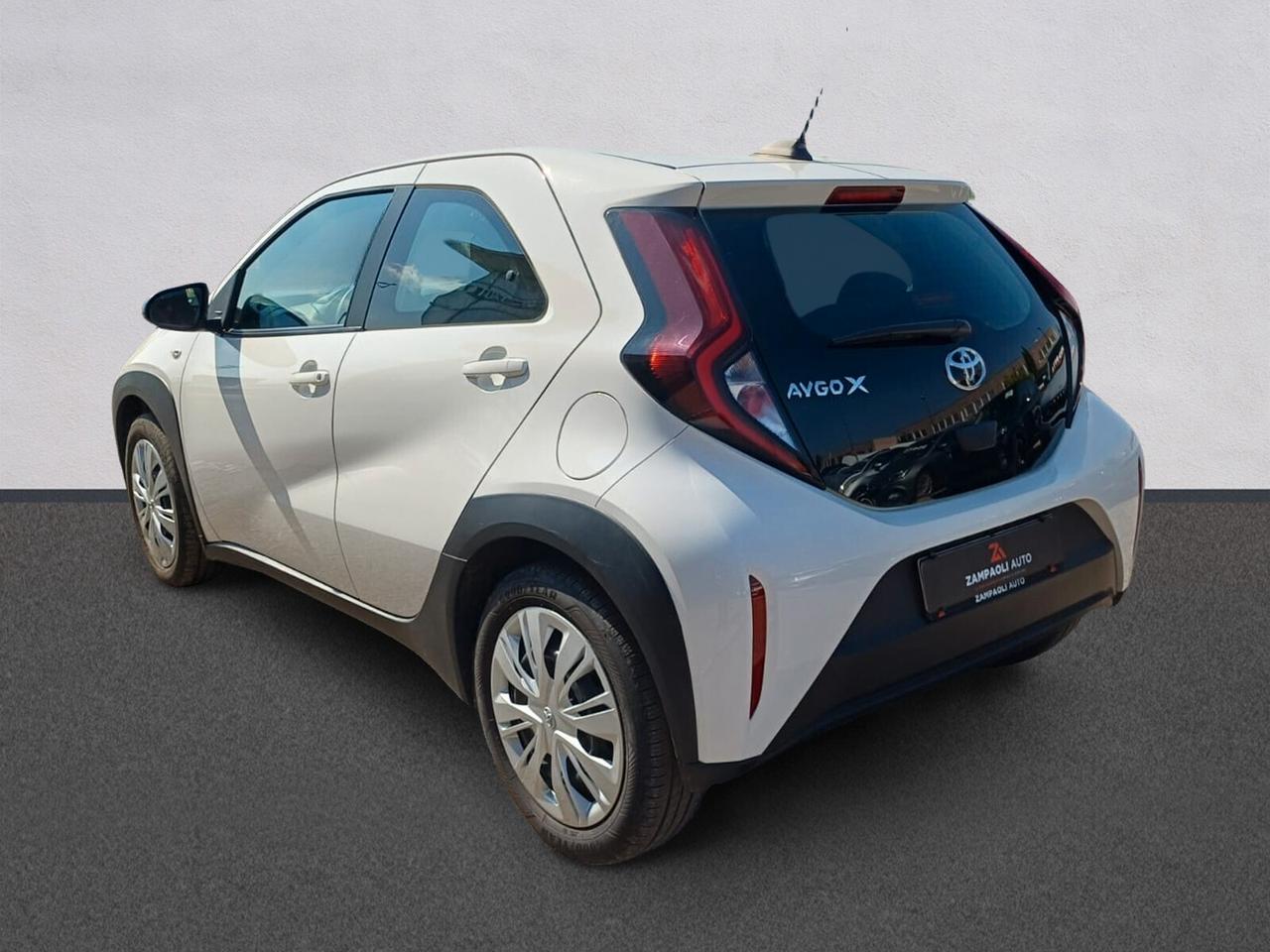 Toyota Aygo X 1.0 Manuale Active | da €180,00 al mese