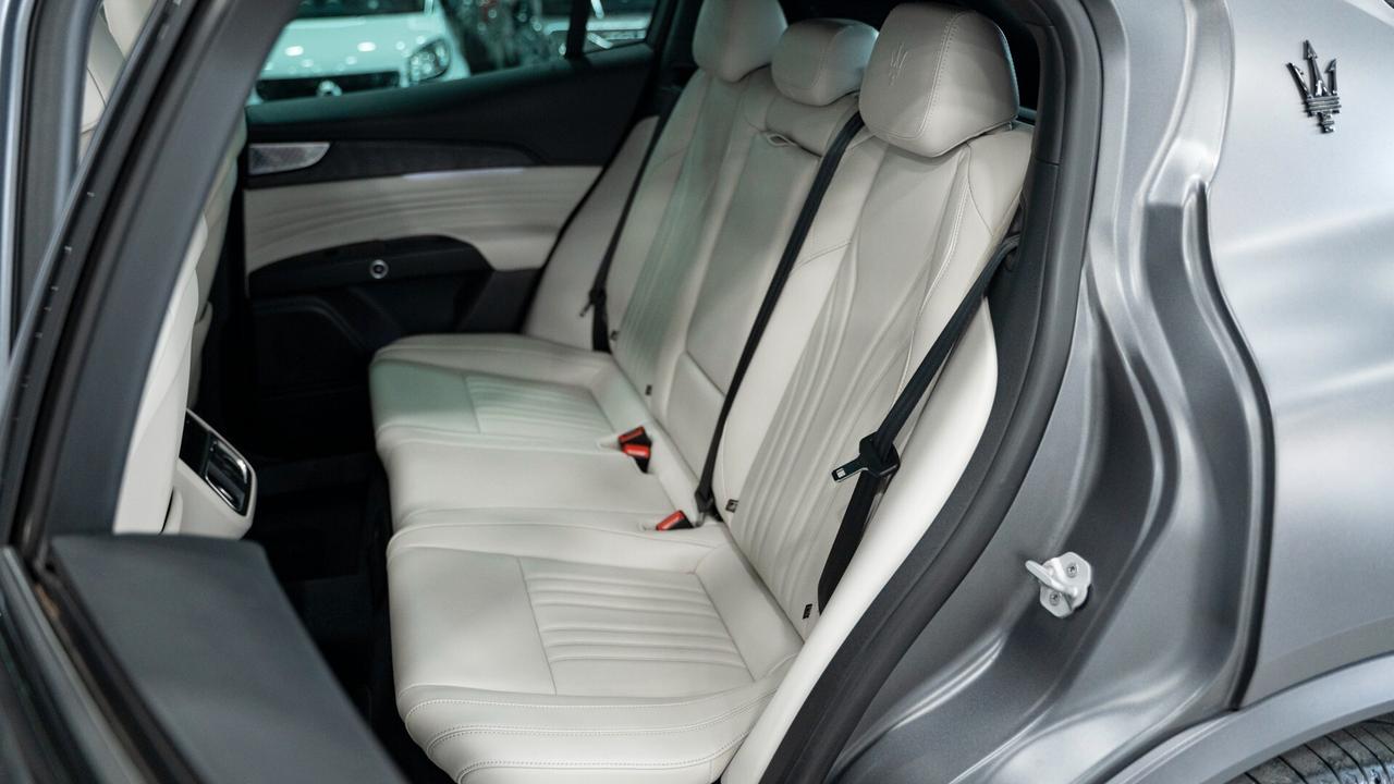 Maserati Grecale 2.0 MHEV MODENA 330CV TETTO PACK LUCI PELLE NAVI FULL OPTIONAL