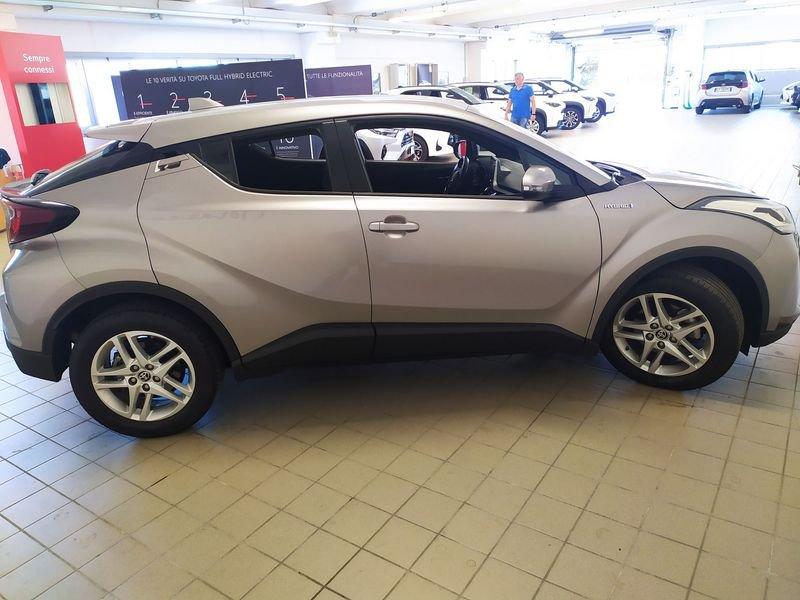 Toyota C-HR C-HR 1.8 Hybrid E-CVT Active