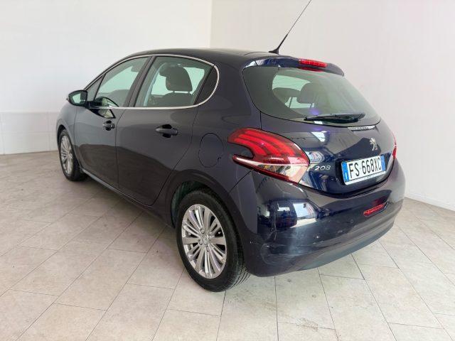 PEUGEOT 208 1° serie PureTech 82 5 porte Allure