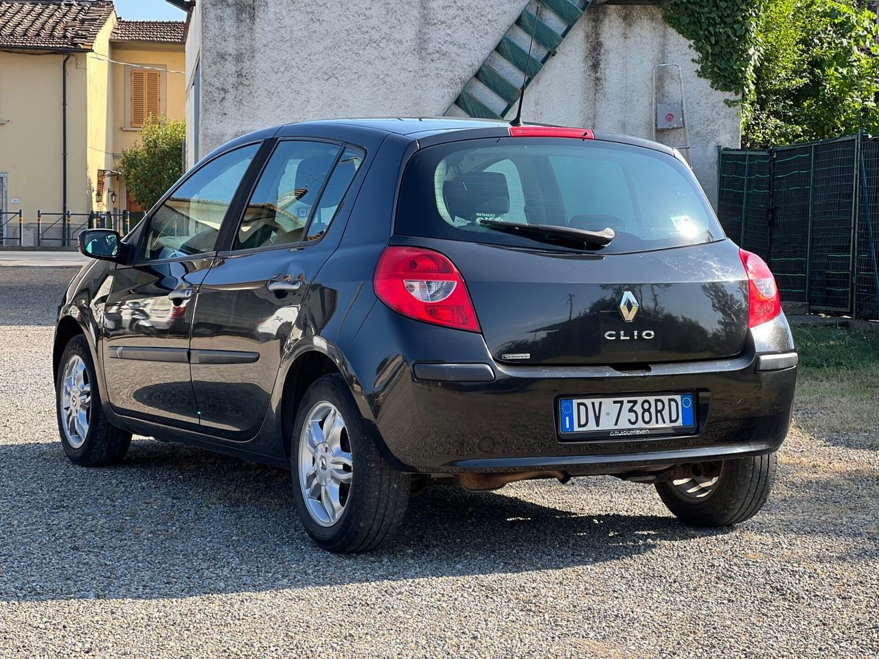 Renault Clio 1.2 16V 5 porte Le Iene