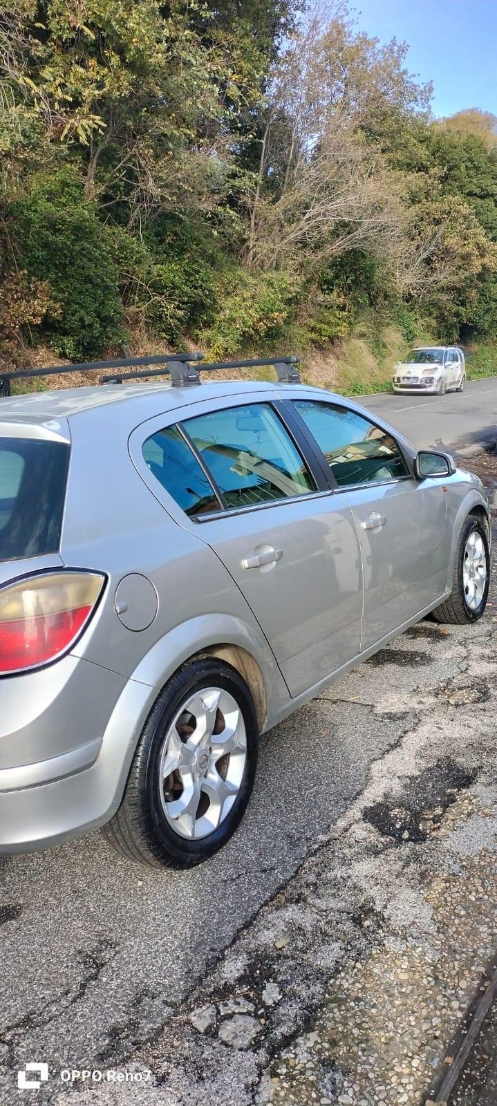 Opel Astra 1.9 CDTI 120CV 5 porte Cosmo