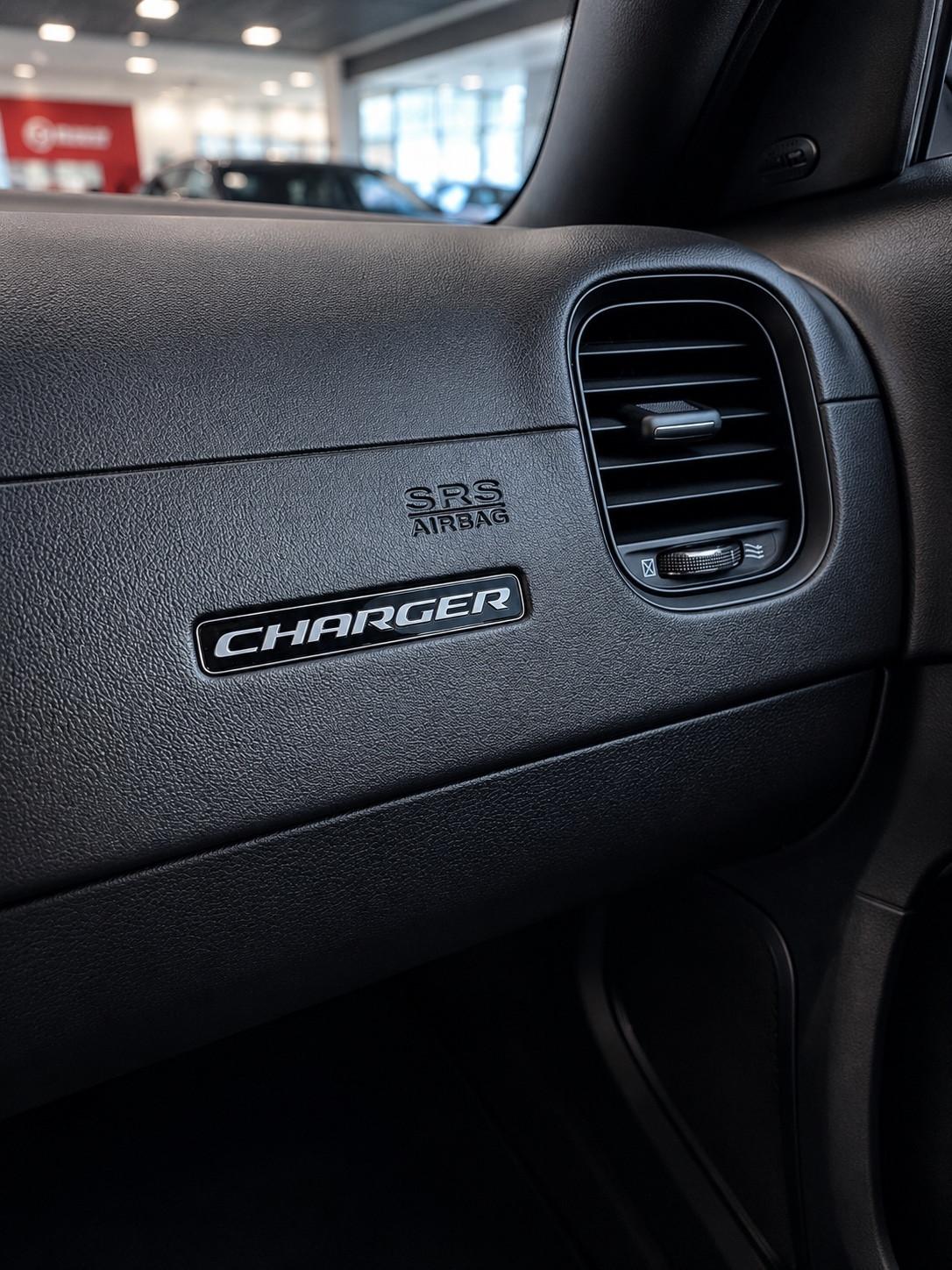 Dodge Charger challenger R/T plus 2023