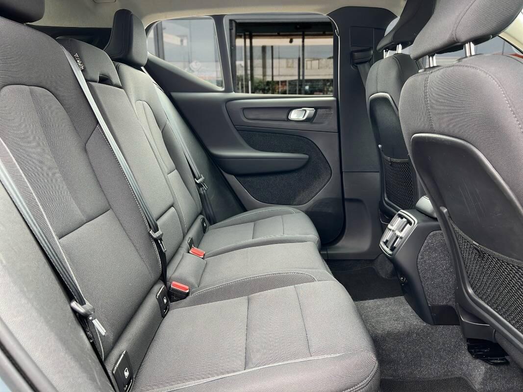 Volvo XC40 1.5 t3 Inscription 163cv auto Con CARPLAY