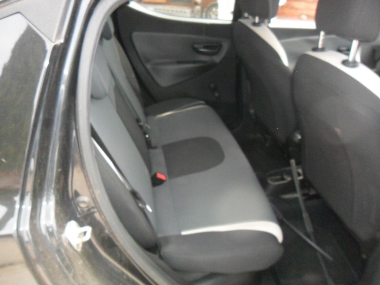 Lancia Ypsilon 1.2 69 CV 5 porte GPL Ecochic Gold GPL