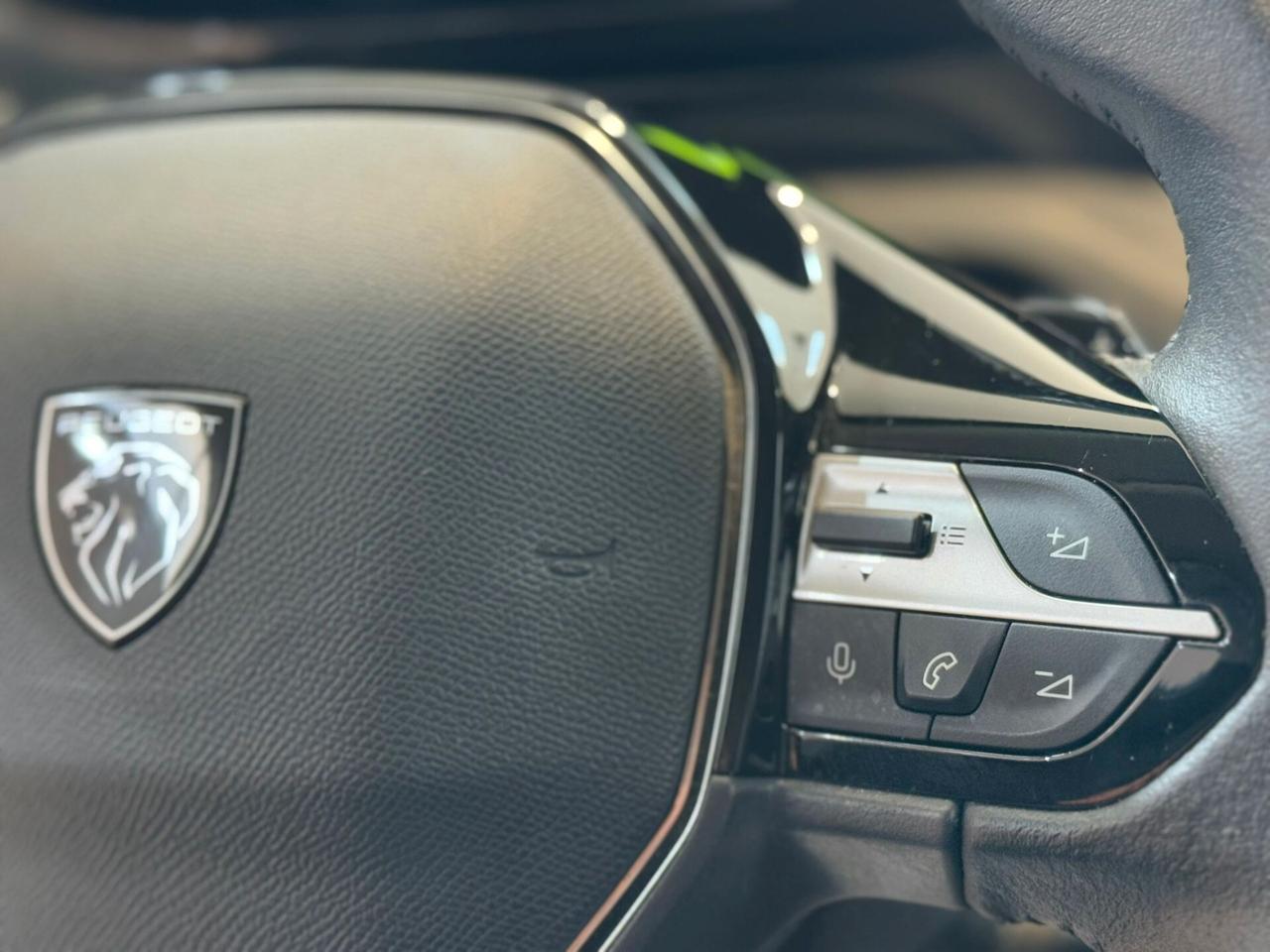 Peugeot 408 PureTech 130 S&S EAT8 Allure