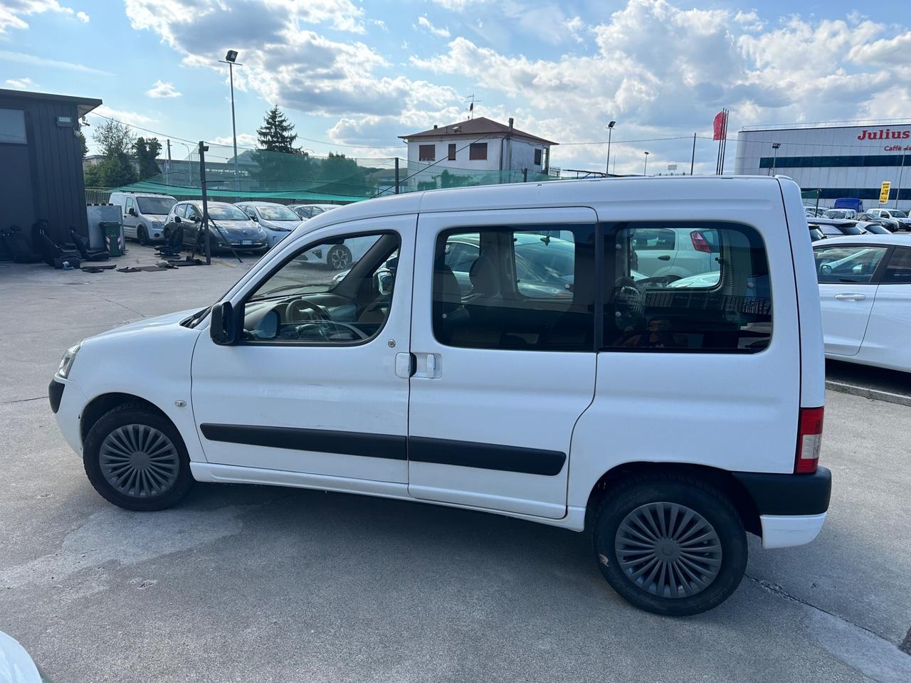 Peugeot Ranch 1.6 HDi 5p. Totem