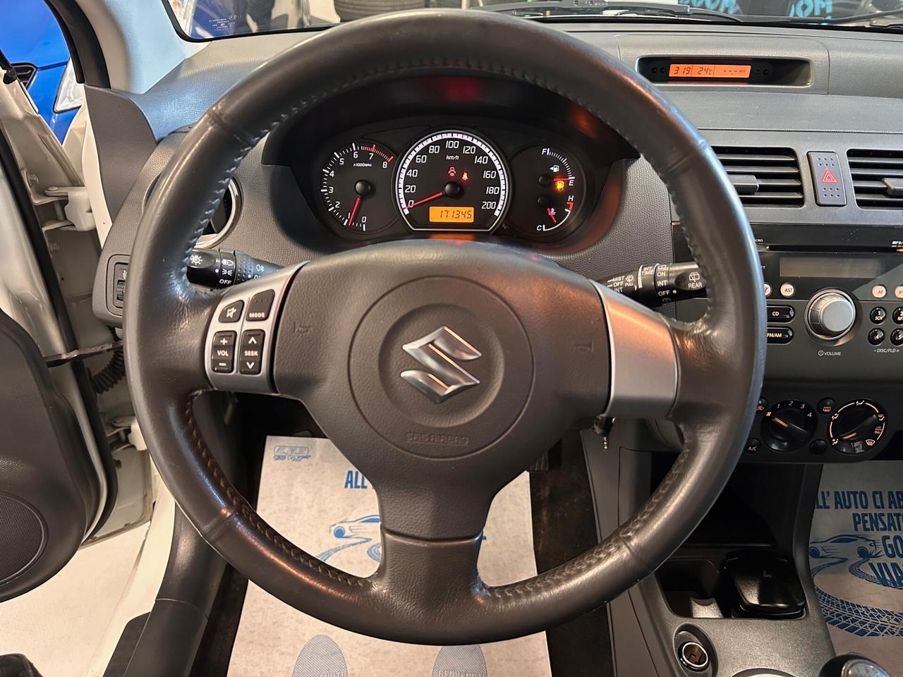 SUZUKI SWIFT 1.3 4X4 BENZINA 5 PORTE