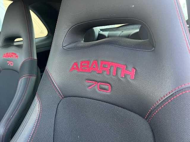Abarth 595 1.4 Turbo T-Jet 180 CV Esseesse