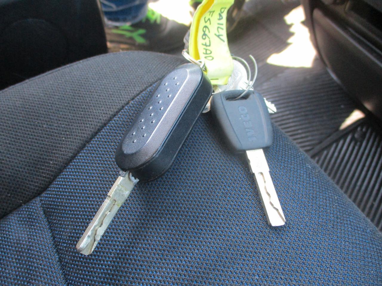 Iveco Daily 35C15 3000 150CV E6 CENTINA ALZA E ABBASSA 4.30 M