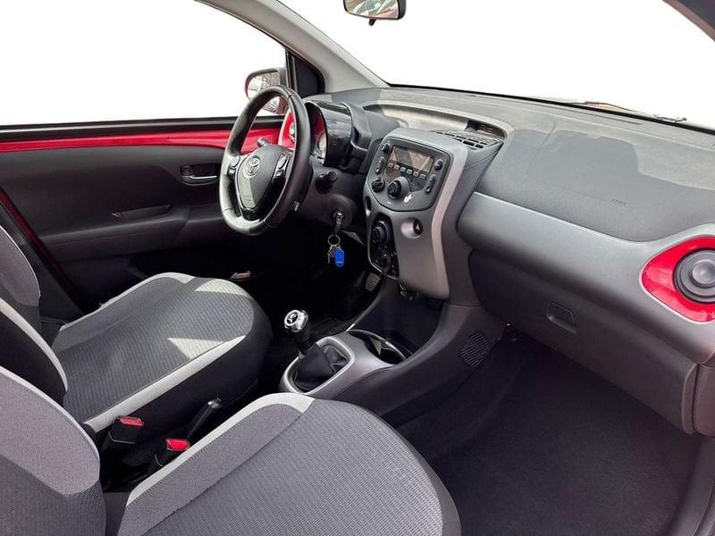 Toyota Aygo Aygo 5p 1.0 x-cool 72cv