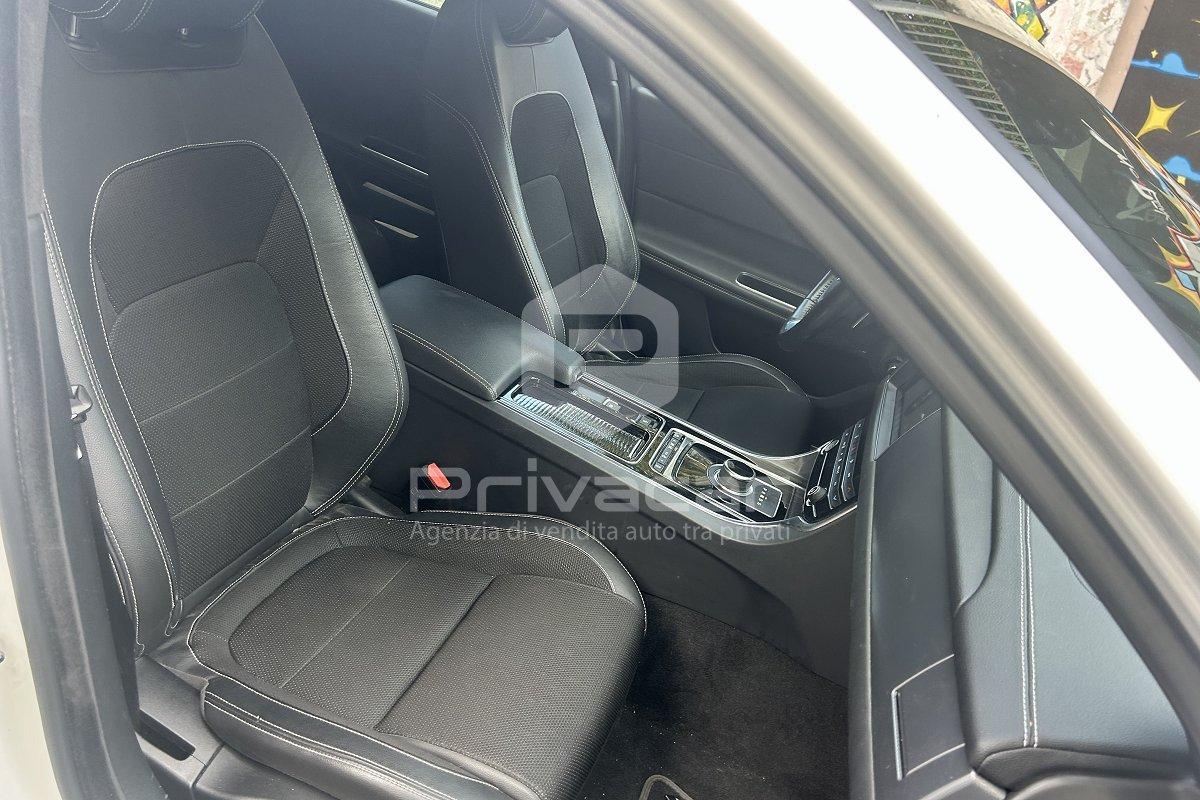 JAGUAR XF Sportbrake 2.0 D 180 CV aut. R-Sport