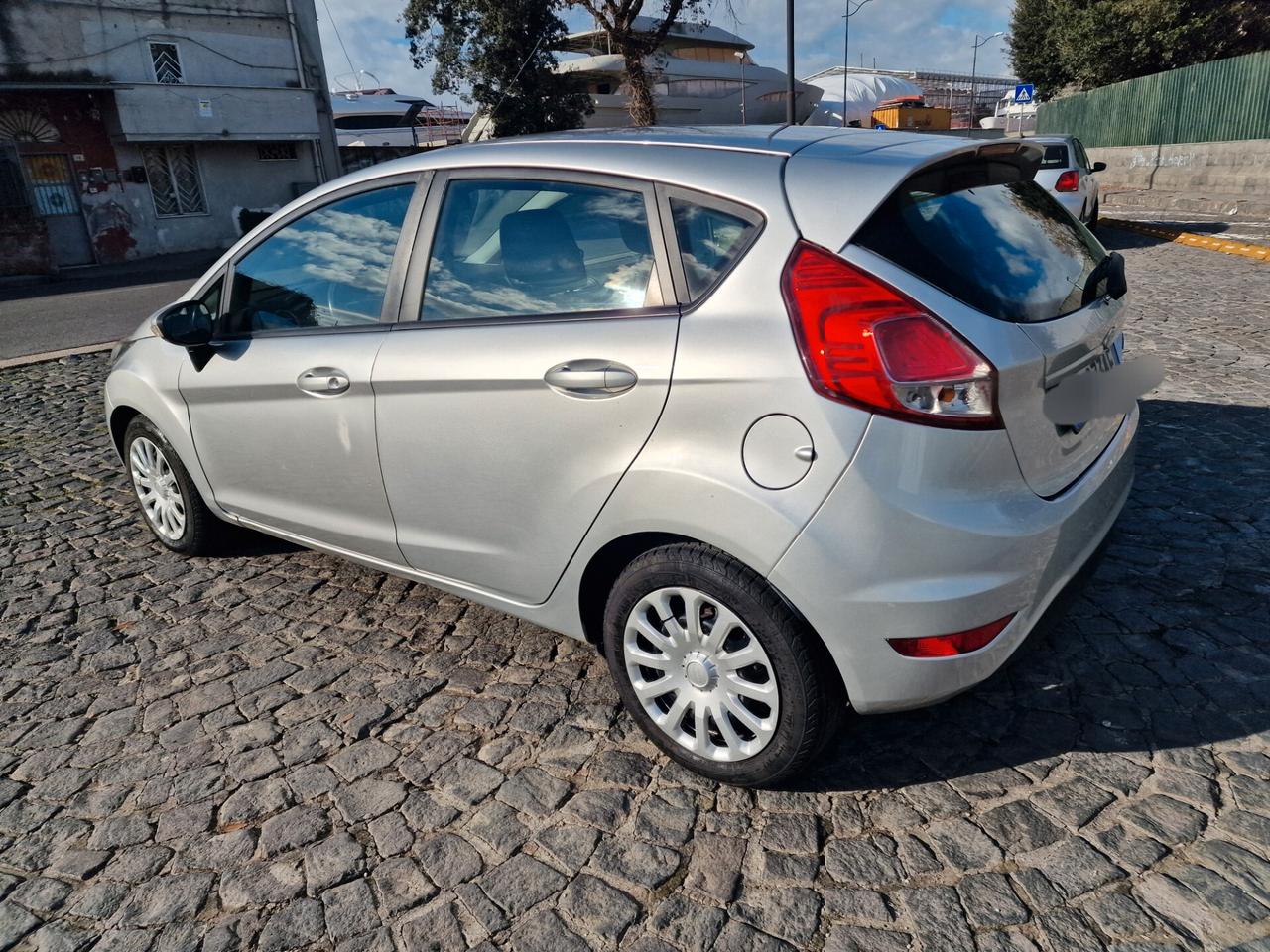 Ford Fiesta 1.5 TDCi 75CV 5 porte Titanium