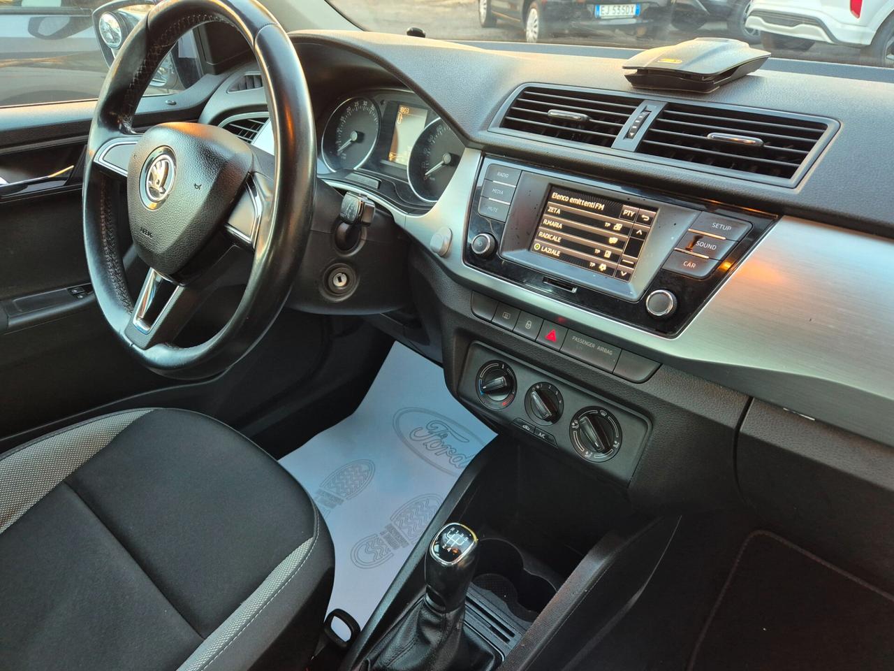Skoda Fabia GANCIO TRAINO CARRELLO