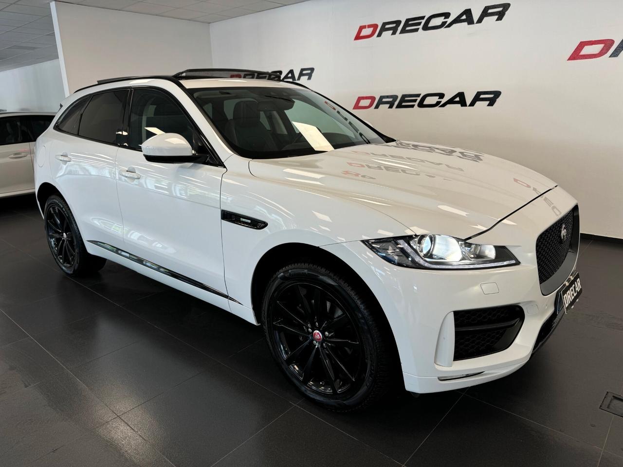 Jaguar F-Pace 2.0 D 180 CV AWD aut. R-Sport BLACK PACK TETTO 20"