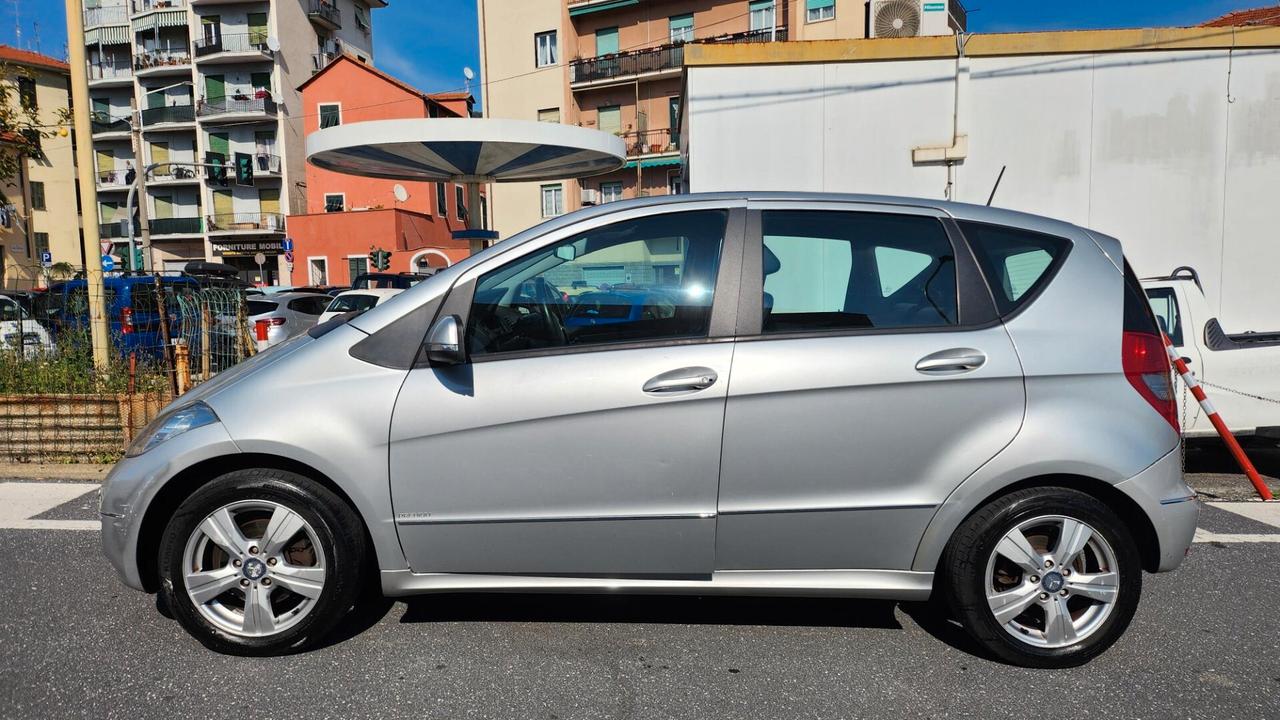 Mercedes-benz A 180 160 CDI AUTOMATIC Premium