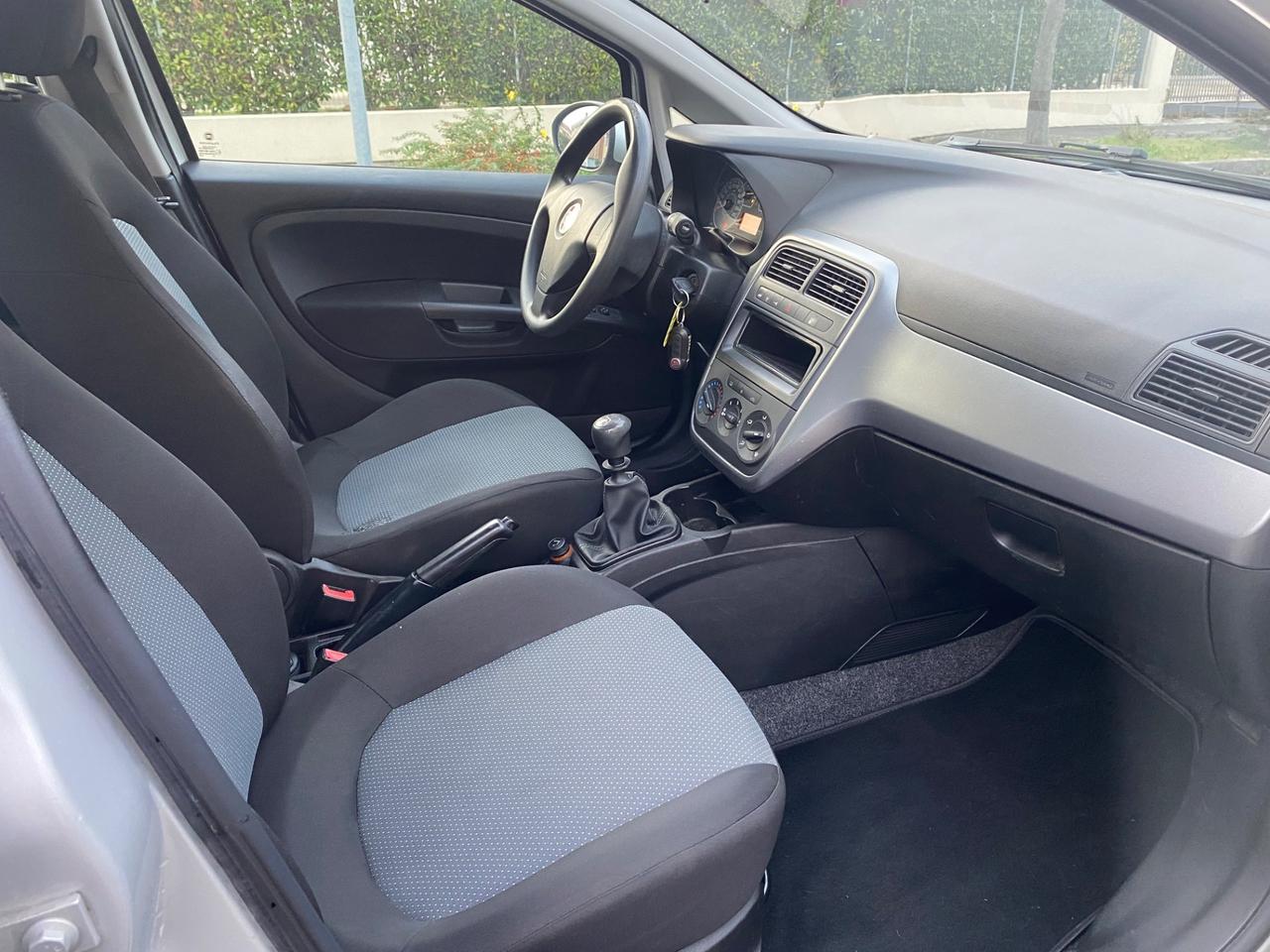 Fiat Punto 1.4 8V 5 porte Natural Power Street