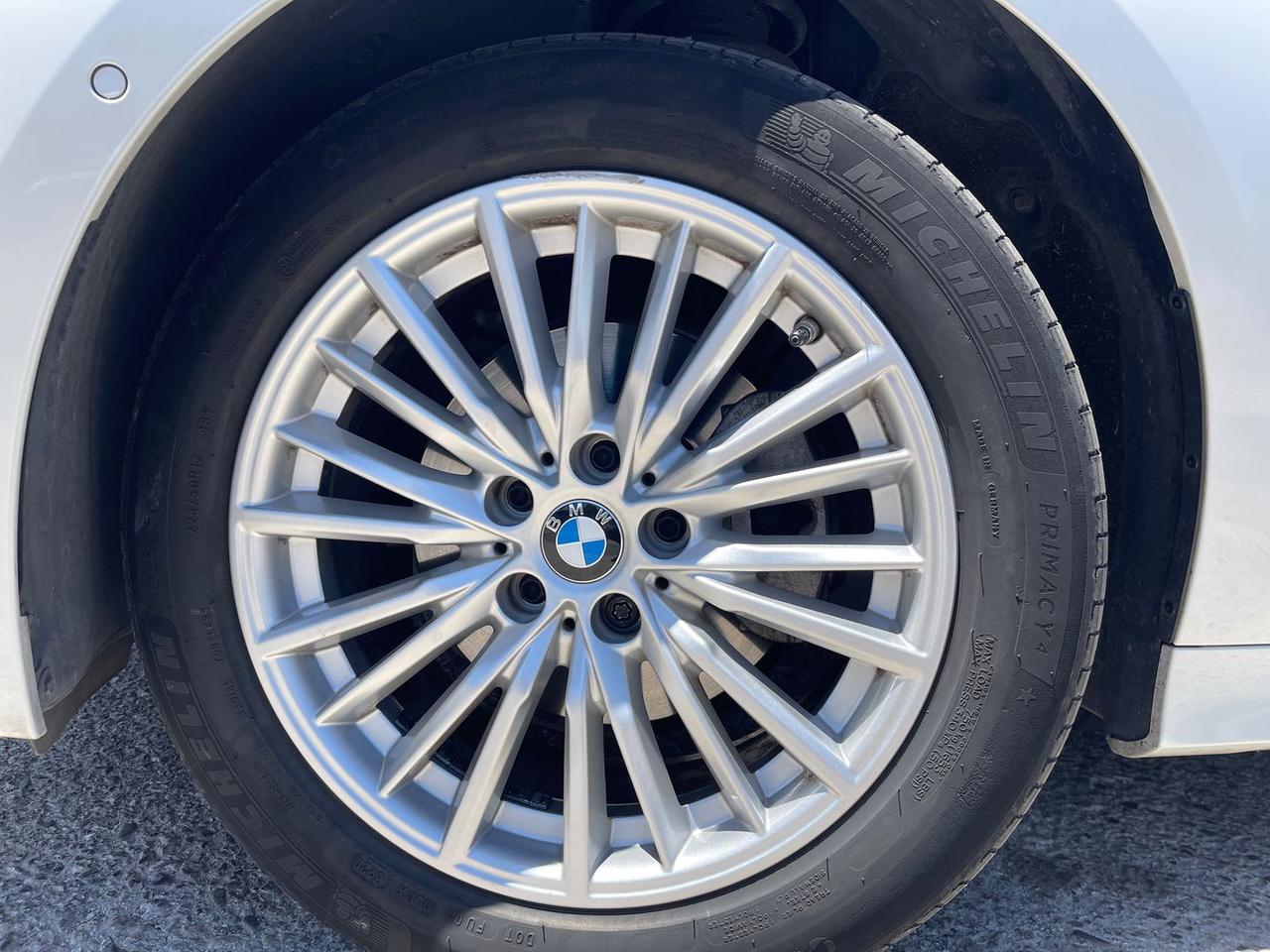 Bmw 320 i Luxury #11281