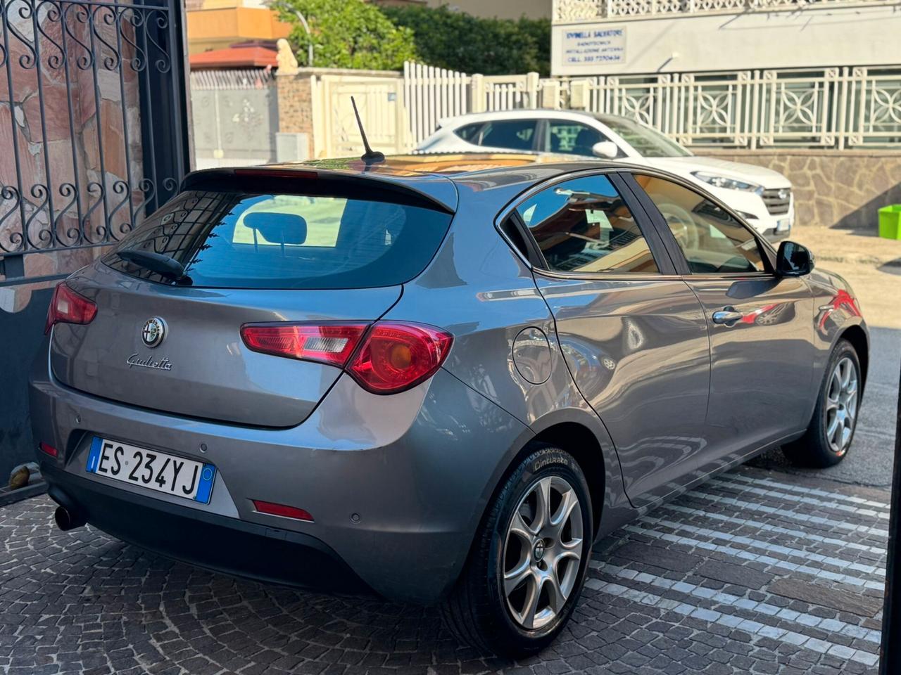 Alfa Romeo Giulietta 1.6 JTDm-2 105 CV Exclusive