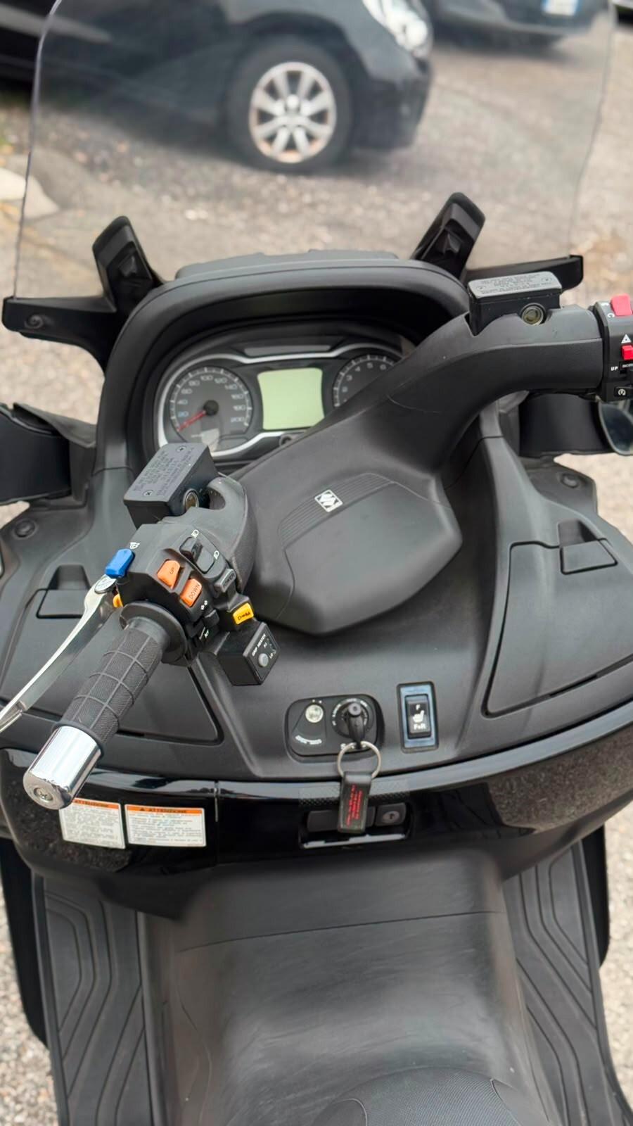 Suzuki Burgman 650 exclusive