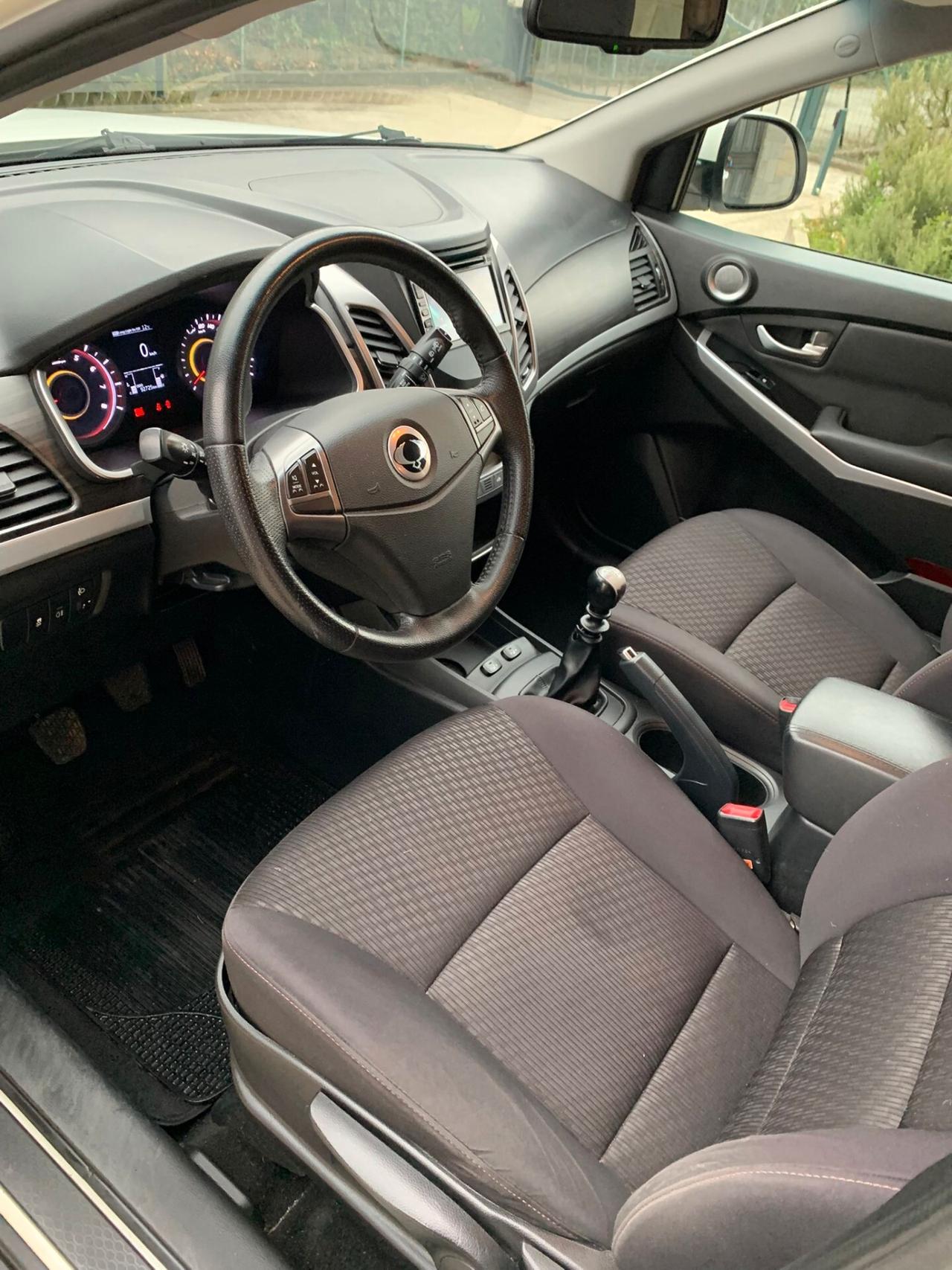 Ssangyong Korando 2.0 AWD MT GPL Plus