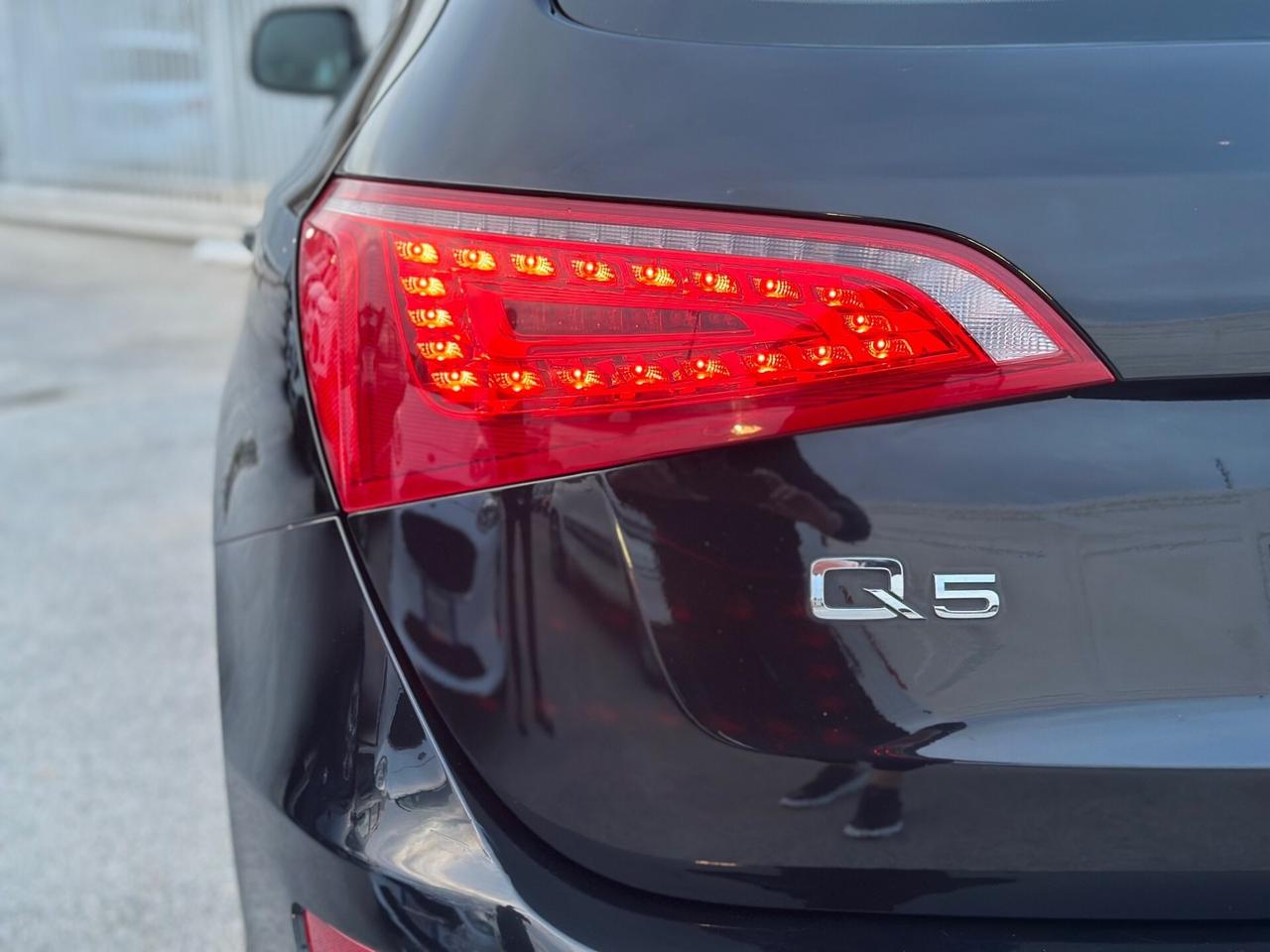 Audi Q5 2009 2.0 TURBO TFSI 211 CV quattro S troni