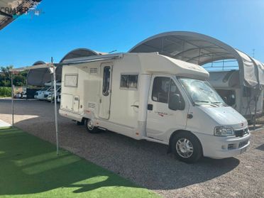ROLLER TEAM GRANDUCA 255 P - SEMINTEGRALE CON LETTO ALLA FRANCESE ED AMPIO GARAGE (foro 92 x 61)