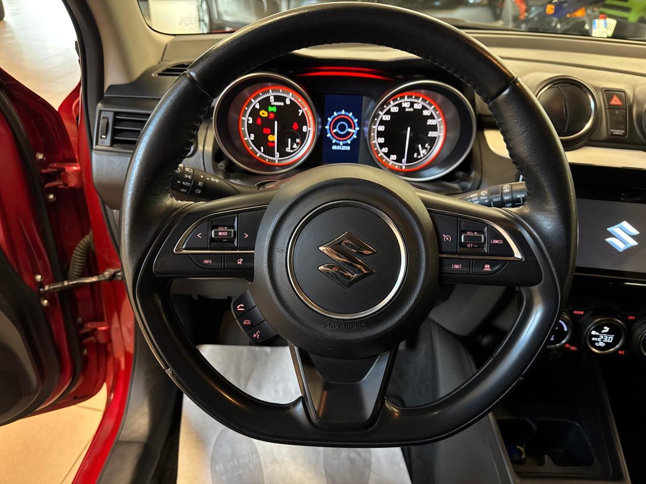 SUZUKI SWIFT 1.2cc 90CV Hybrid 4WD AllGrip Top