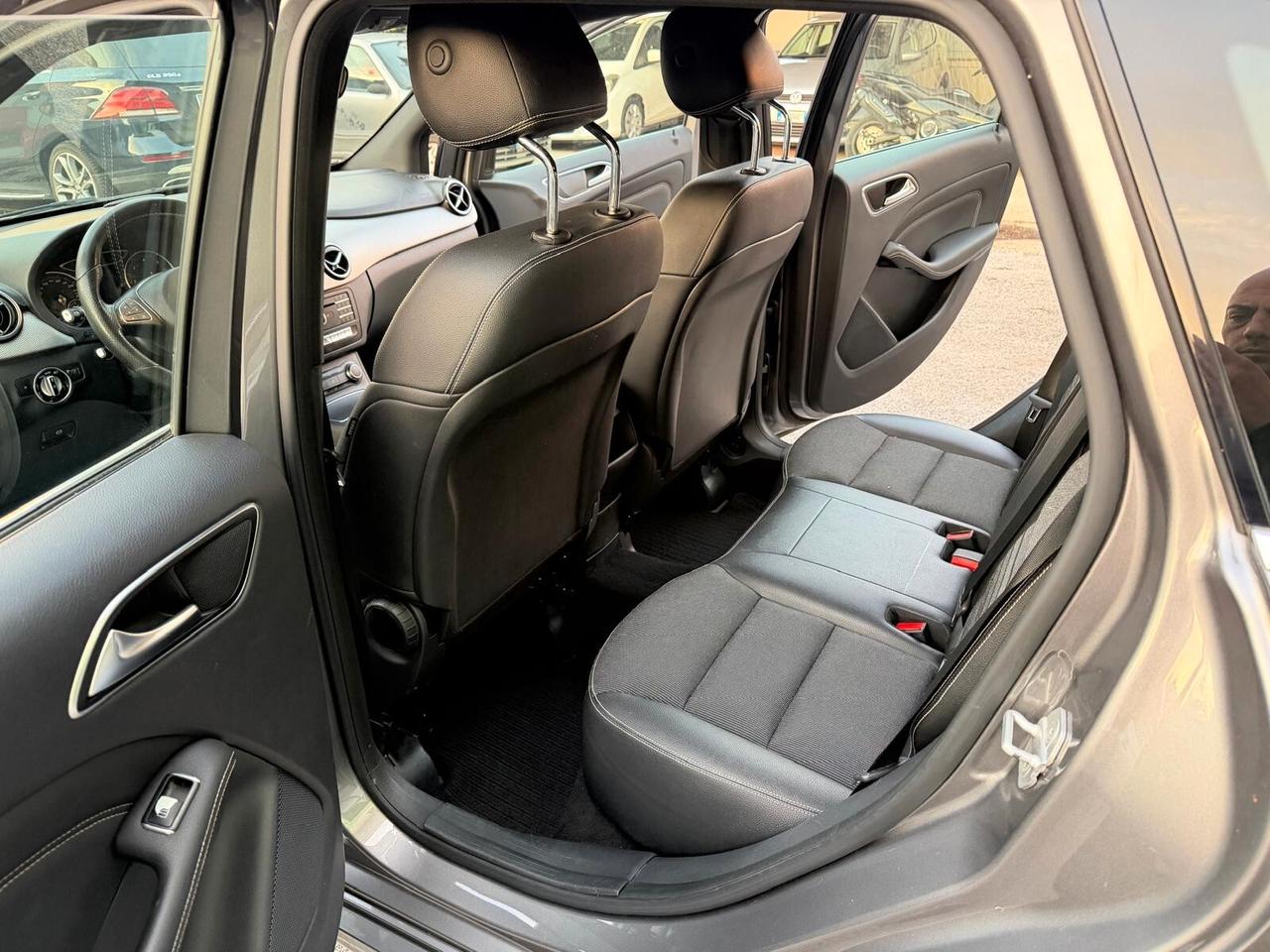 Mercedes-benz B 180 d Automatic Sport