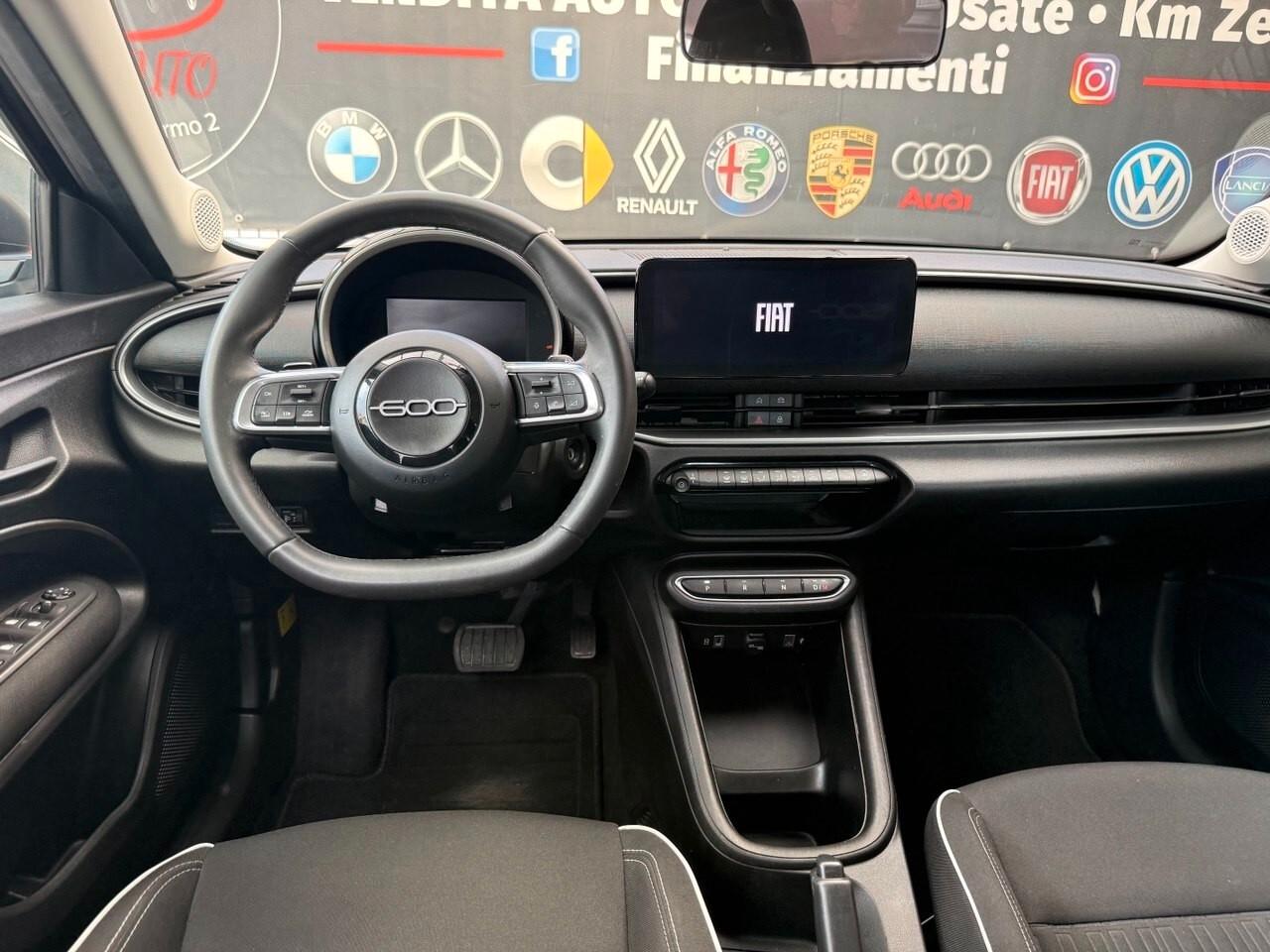 Fiat 600 Hybrid 110 CV DCT MHEV Icon