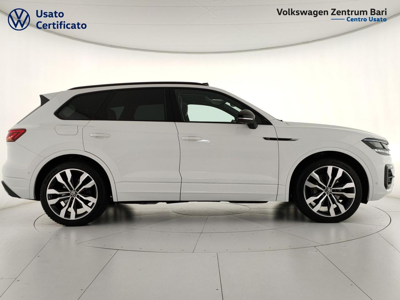 Volkswagen Touareg 3.0 v6 tdi elegance r-line exterior pack 231cv tiptronic