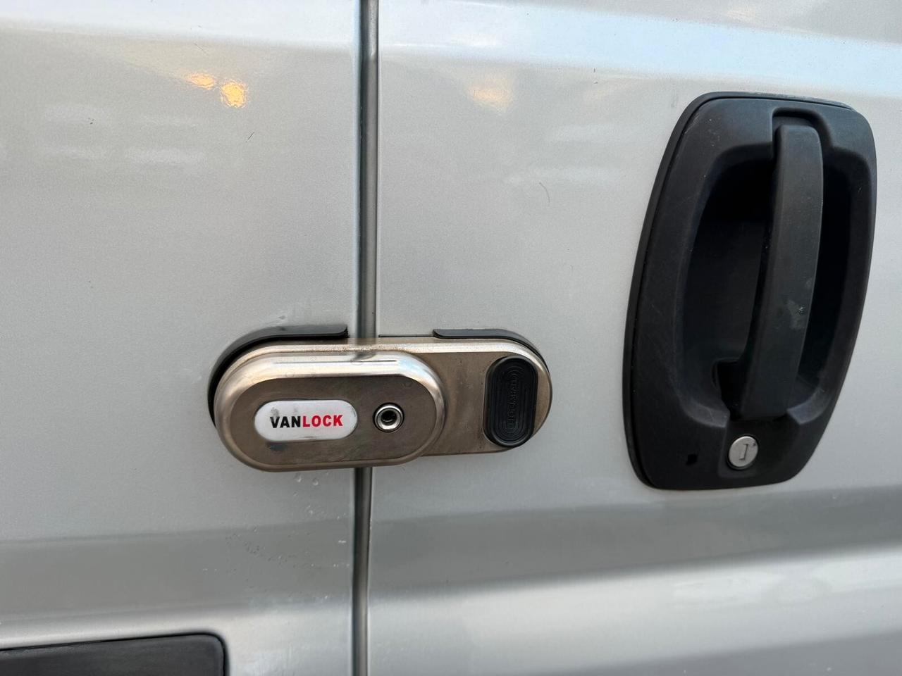 Peugeot Boxer 2.0 Blue-HDi 330 L1H1 Pro BlueHDi DUCATO /BOXER / JAMPER