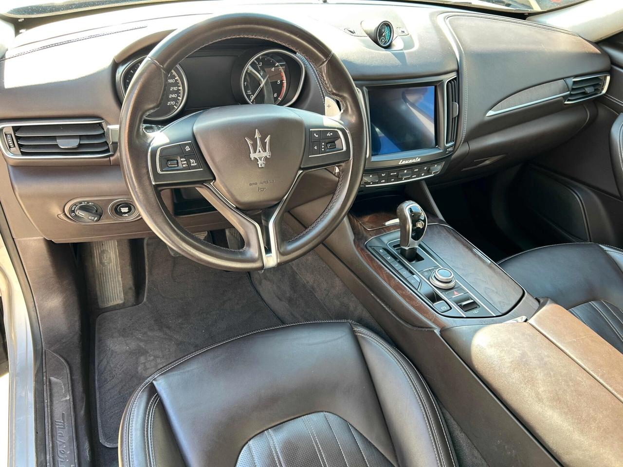 Maserati Levante V6 Diesel 275 CV AWD Granlusso