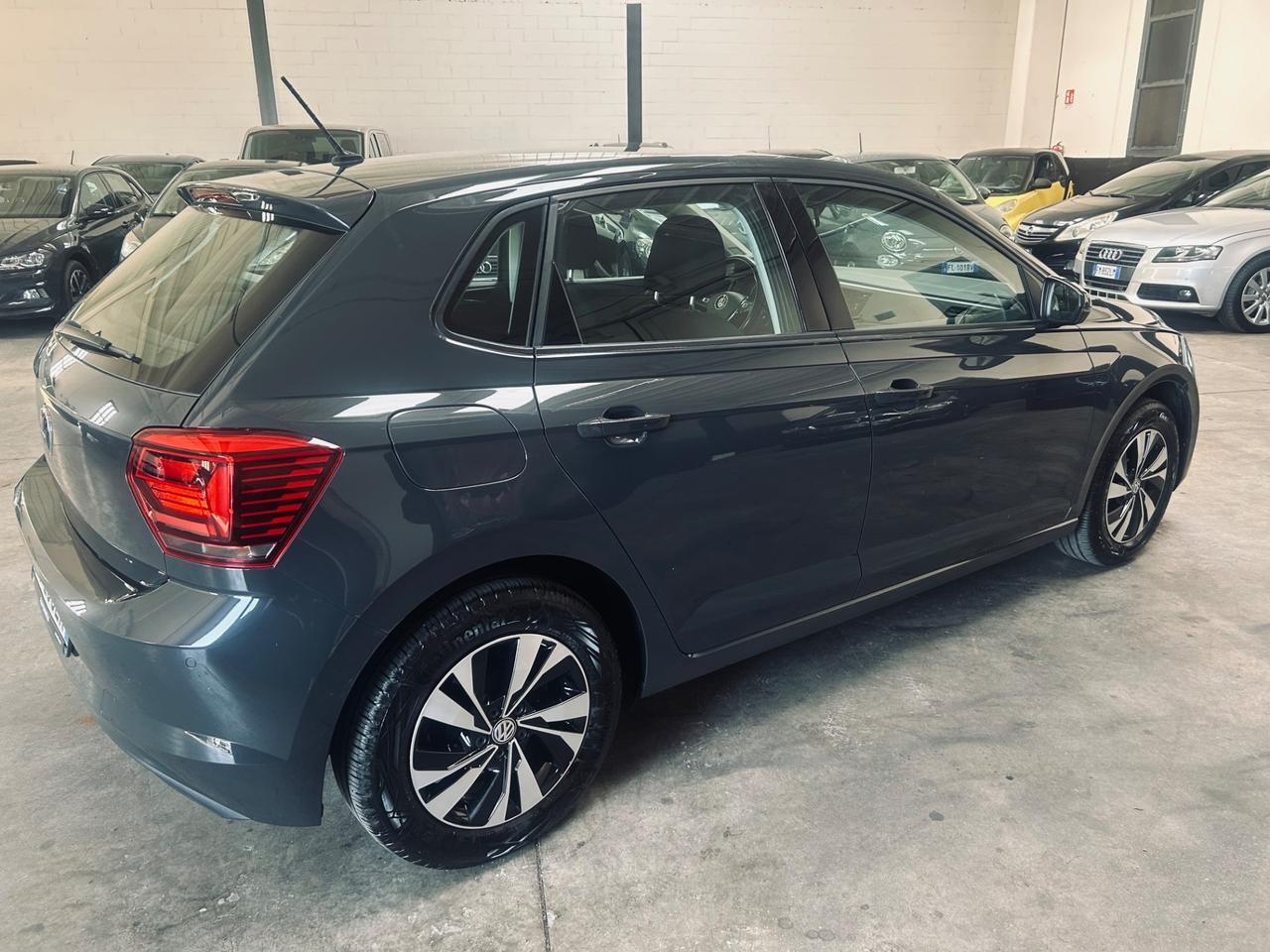 VW Polo 1000cc benzina x neopatentati 119000 km