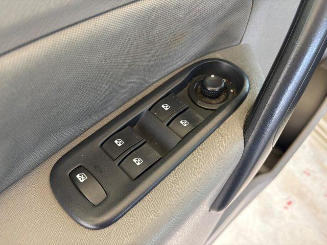 RENAULT Kangoo 1.6 105CV 5 porte Dynamique OK NEOPATENTATI