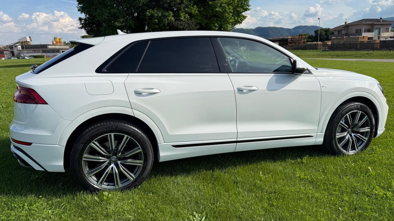 Audi Q8 50 TDI 286 CV quattro tiptronic Sport
