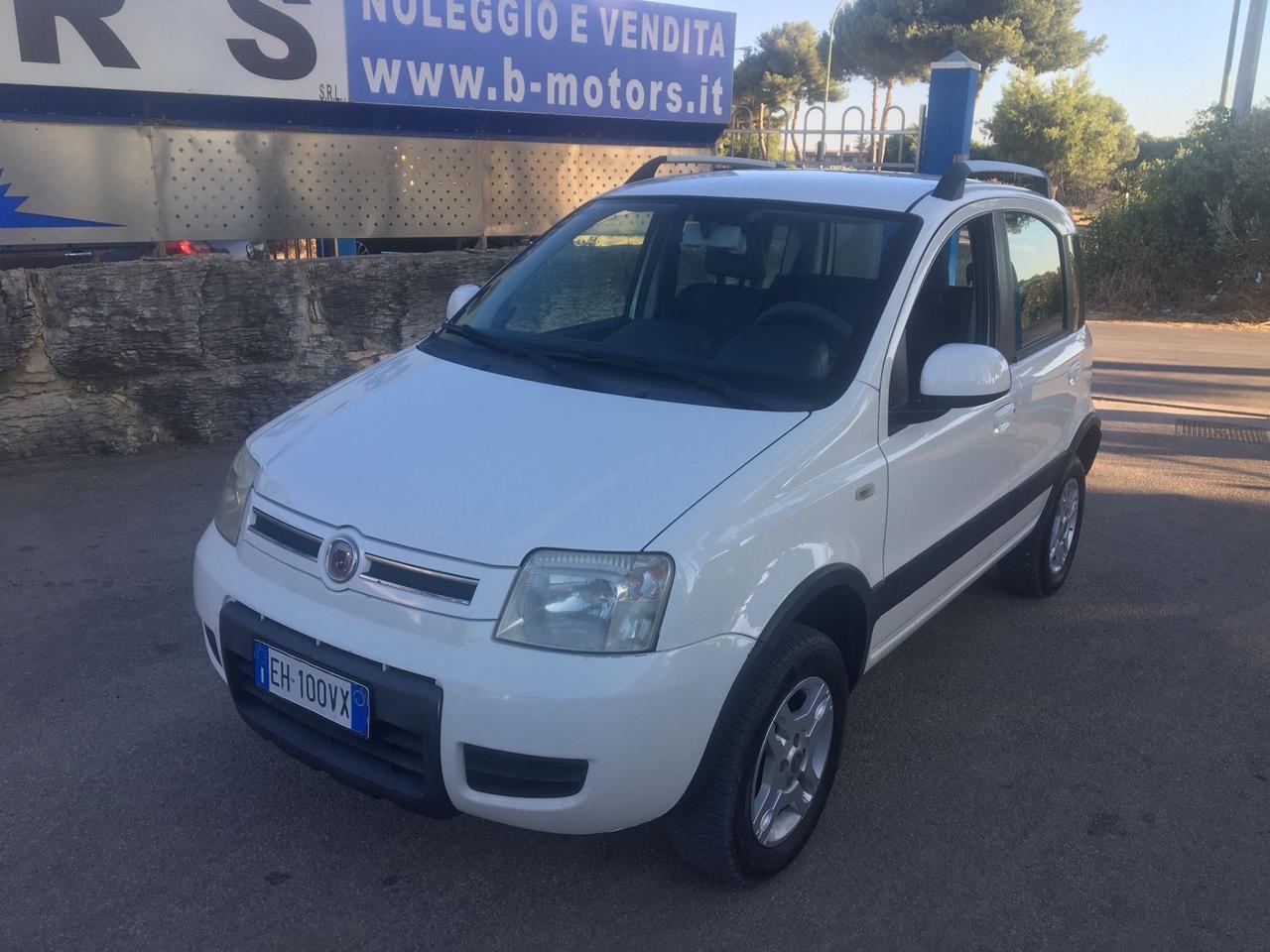 Fiat Panda 1.3 MJT 16V DPF 4x4 Climbing