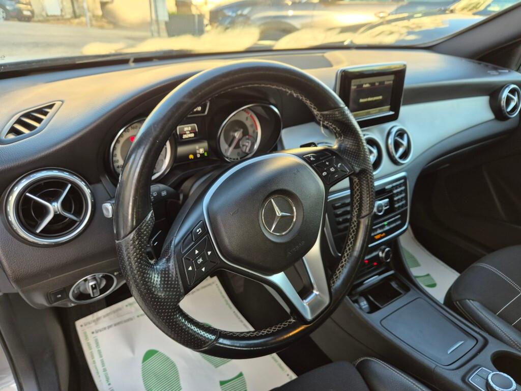 Mercedes GLA 200 d Automatic Business