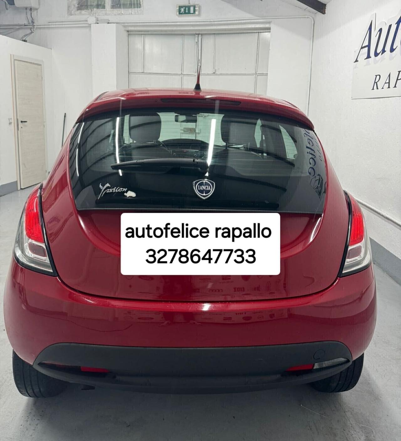 Lancia Ypsilon 0.9 TwinAir 85 CV 5 porte Metano Ecochic Elle