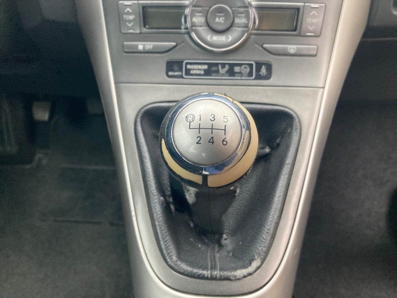 TOYOTA AURIS 5 PORTE (DA VETRINA)