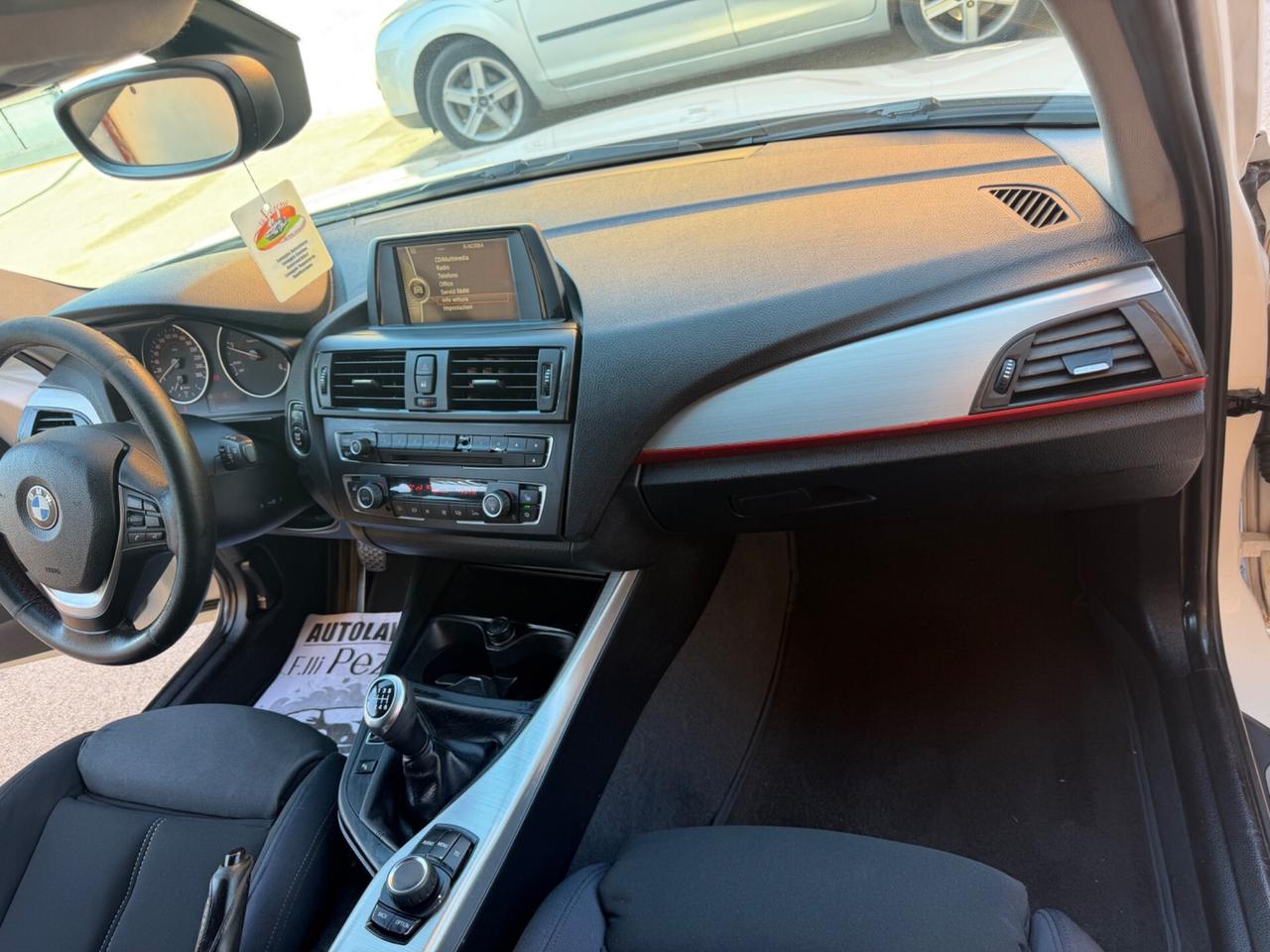 Bmw 118 118d 5p. Msport