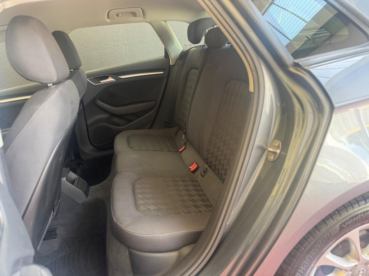 Audi A3 SPB 1.6 TDI clean diesel Ambition
