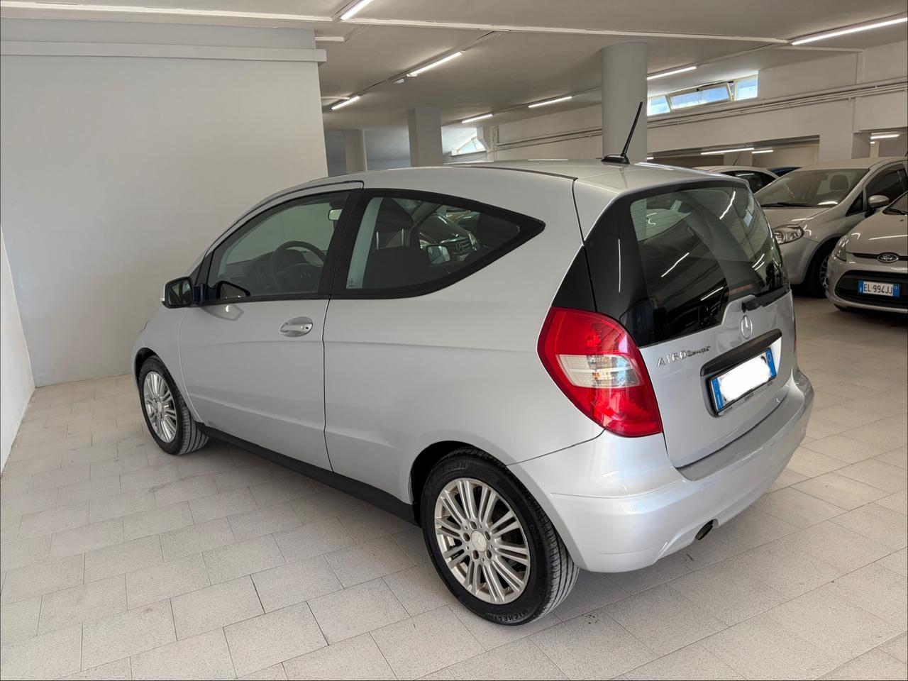 Mercedes-benz A 160 BlueEFFICIENCY Coupé Elegance