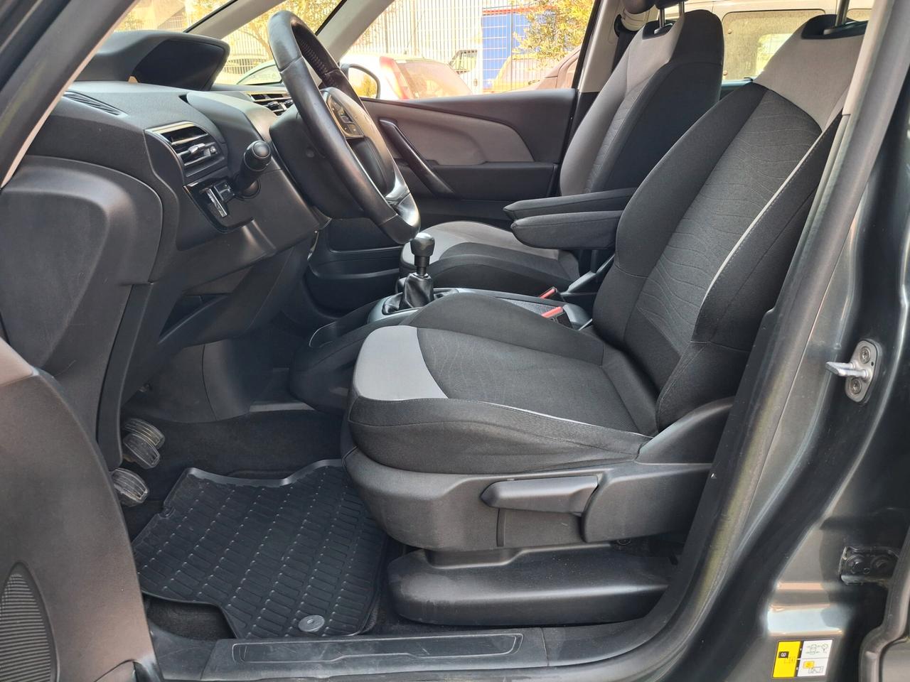 Citroen C4 Picasso 1.6 HDi 115cv. Exclusive-NAVIGATORE-LED-