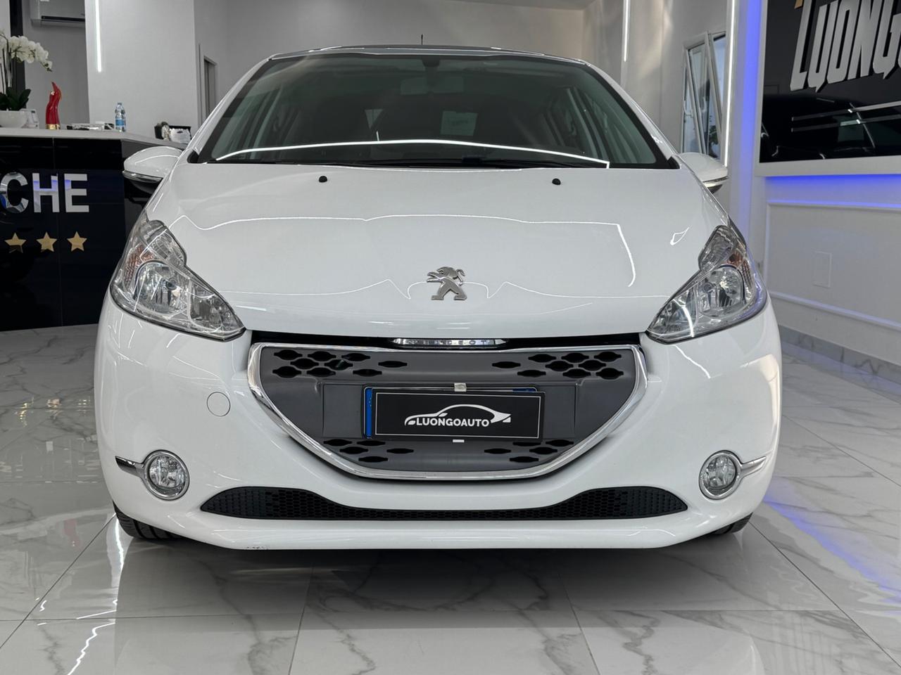 Peugeot 208 1.4 HDi 68Cv Allure-Iper Full